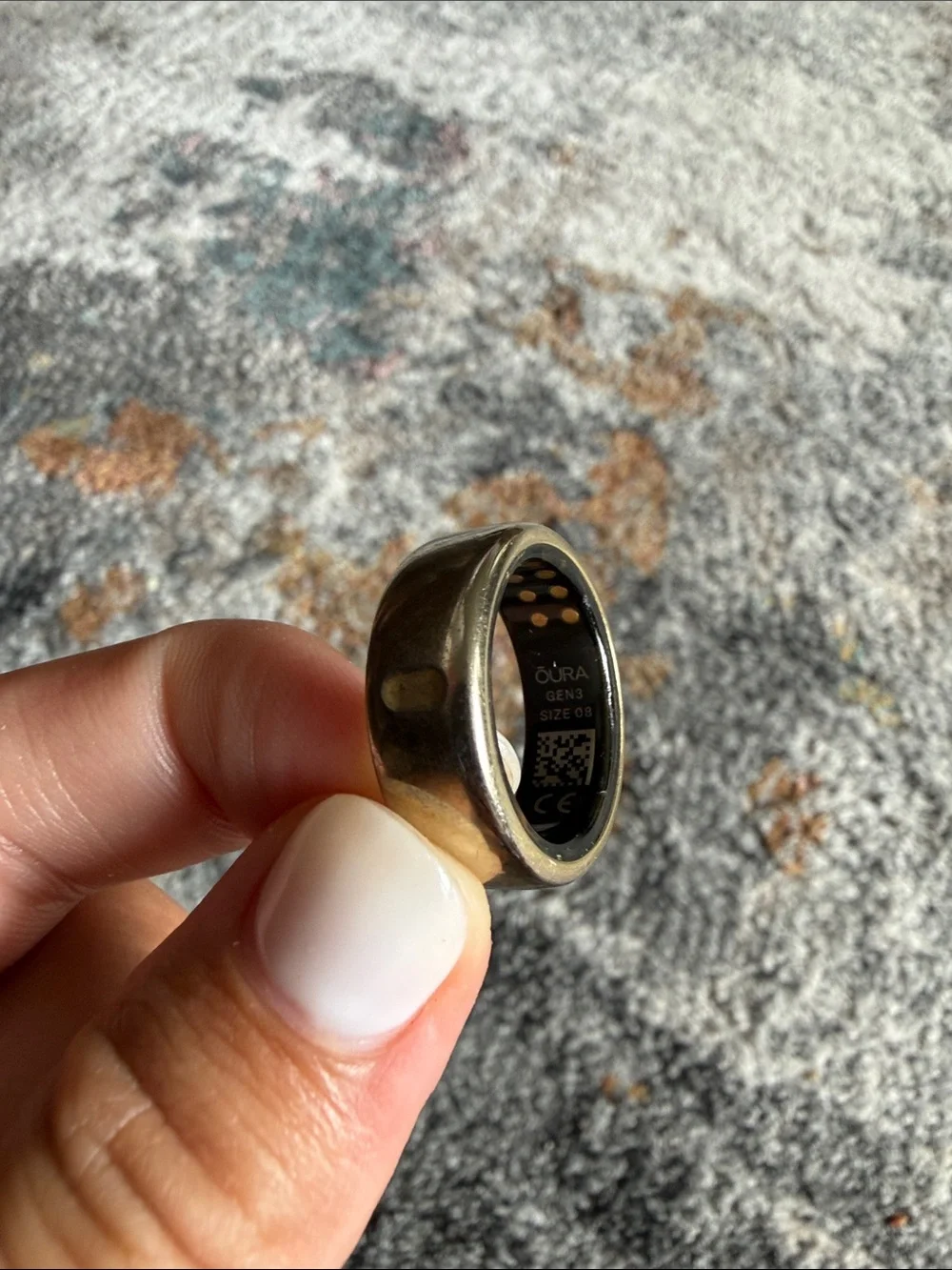 Oura Gold Tone Smart Ring with Black Charger